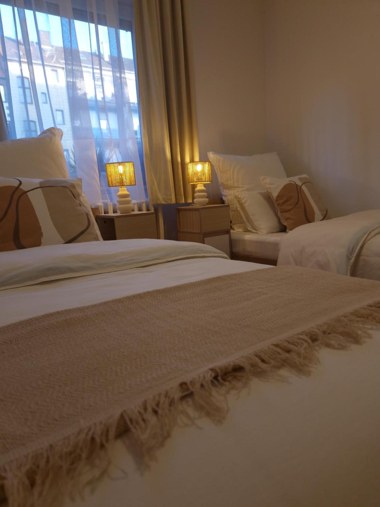 Saarzauber Apartments Ferienwohnung Саарбрюкен Екстериор снимка