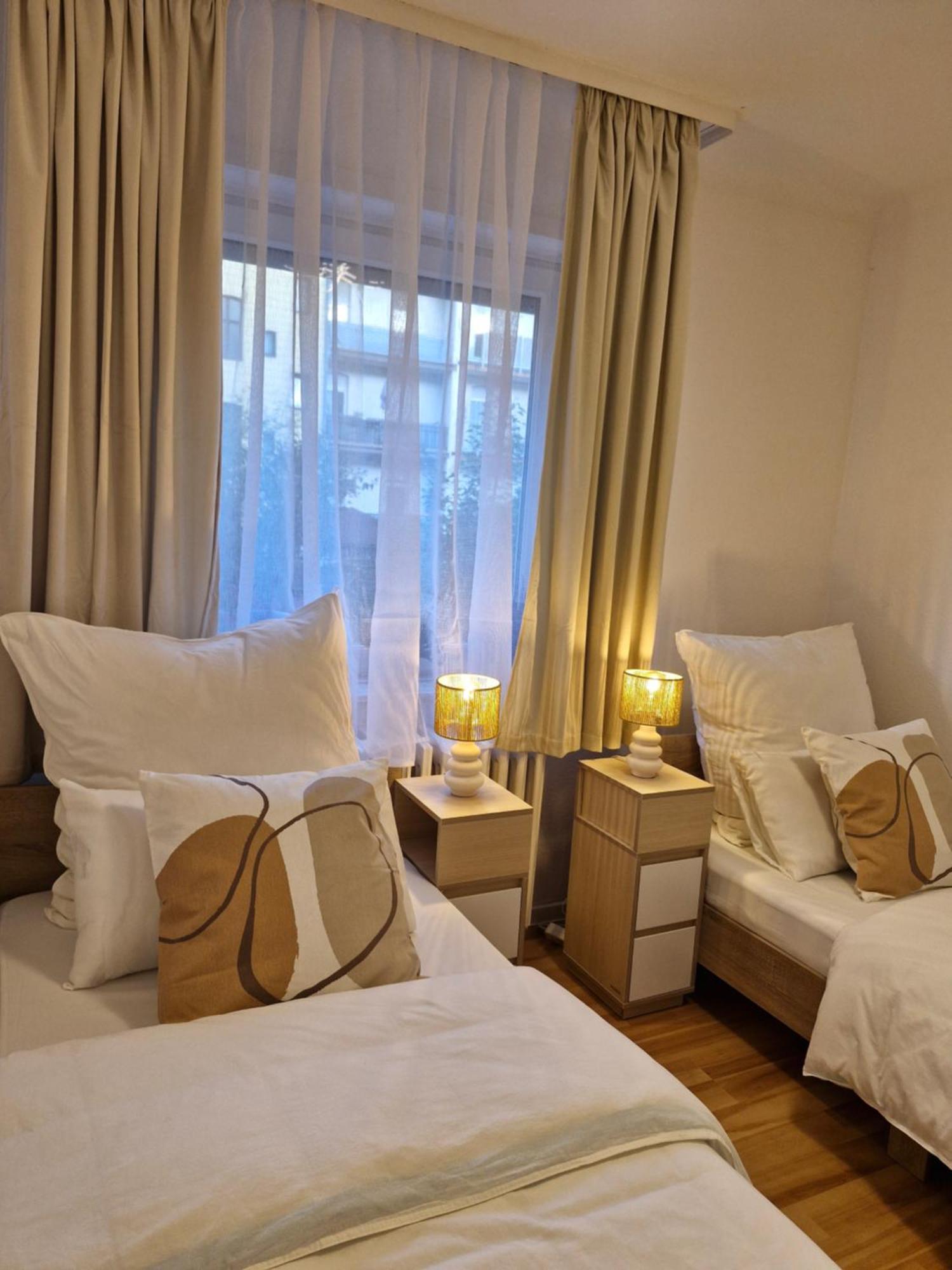 Saarzauber Apartments Ferienwohnung Саарбрюкен Екстериор снимка